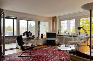 Wohnung kaufen in 30851 Langenhagen, Langenhagen - Helle repräsentative 4 - Zimmer- ETW in gehobener Wohnkultur mit Fahrstuhl ins 3. OG, SW-Balkon