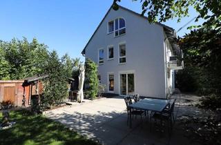 Haus kaufen in 64297 Darmstadt / Eberstadt, Darmstadt / Eberstadt - **VISTA Immobilien ** Charmante-Familienfreundlich, Komfort und Gemütlichkeit in Waldrand - Lage