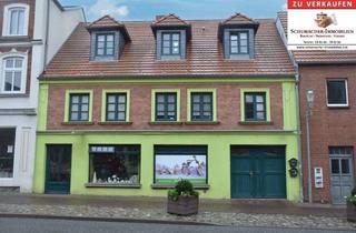 Mehrfamilienhaus kaufen in 17179 Gnoien, Gnoien - Wohn- und Geschäftshaus im Zentrum von Gnoien