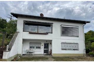 Haus kaufen in 63683 Ortenberg, Ortenberg - Wohnhaus mit 2 Wohnungen Ortenberg- Lissberg