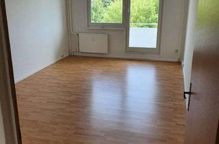 Wohnung mieten in 39418 Staßfurt, Schöne und günstige 7 Zimmer Wohnung mit Balkon!!!