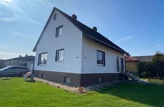 Einfamilienhaus kaufen in 38315 Hornburg, Modernisiertes Einfamilienhaus mit Solarthermie, Vollkeller und Garage in ruhiger Feldrandlage