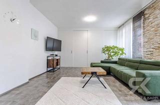 Wohnung kaufen in 92637 Scheibe, Renovierte und große 3-Zimmer-Eigentumswohnung mit neuem Bad, Garage und EBK in Innenstadtnähe