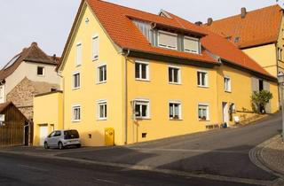 Haus kaufen in 97516 Oberschwarzach, Oberschwarzach - Top-renoviertes 3-Familienhaus im Steigerwald (Großgemeinde Oberschwarzach)