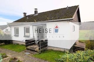 Haus kaufen in 37627 Heinade, 1-Familienwohnhaus - Wochenendhaus mit Garage und unverbauter Sicht in den Solling - Hellental