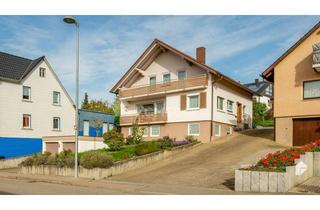 Haus kaufen in 72661 Grafenberg, Familien aufgepasst! 1 bis 2-Familienhaus mit schönem Grundstück, Balkon, Loggia und Doppelgarage