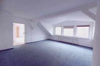 Wohnung mieten in Dedenhäuser Str., 31311 Uetze, Sonnige, ruhige 3 Zimmer Dachgeschoß-Wohnung mit innenliegender Dachterrasse in Uetze