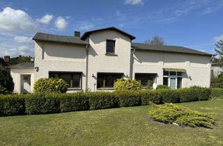 Einfamilienhaus kaufen in 18198 Stäbelow, Einfamilienhaus mit viel Potenzial und weiteren Bebauungsmöglichkeiten