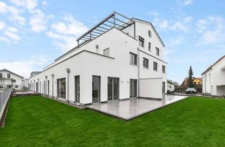 Wohnung kaufen in 86517 Wehringen, Moderne 3-ZKB im EG mit Terrasse, Garten + Aufzug (KfW55-Standard)