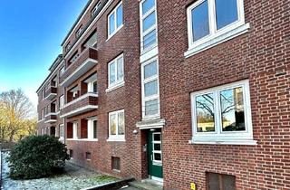 Wohnung kaufen in Kurveneck, 22335 Fuhlsbüttel, Komplett renovierte Dachgeschosswohnung in begehrter Lage