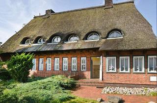 Haus kaufen in 24594 Hohenwestedt, Historisches Reetdachhaus mit sehr schönem Grundstück!