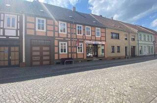 Haus kaufen in 16866 Kyritz, Wohn-und Geschäftshaus mit großzügiger Hofeinfahrt!!