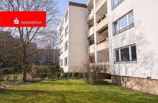 Wohnung kaufen in 61440 Oberursel (Taunus), Oberursel-Nord: Dachgeschosswohnung mit Taunusblick