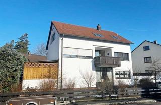 Haus kaufen in 90513 Zirndorf, Moderner Wohnkomfort in grüner Umgebung