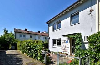 Haus kaufen in 82008 Unterhaching, Realgeteiltes Eckhaus mit großzügigem und sonnigem Süd-West-Garten in Unterhaching