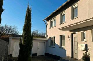 Haus kaufen in 53721 Siegburg, Siegburg - 2- Familienhaus in Familienfreundlicher Lage