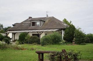 Haus kaufen in 33129 Delbrück, Delbrück - Bungalow auf großem Grundstück in guter Wohnlage von Delbrück