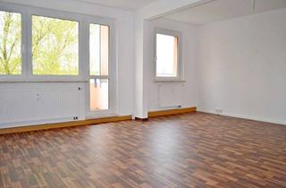 Wohnung mieten in Oberröblinger Straße, 06526 Sangerhausen, 3-Raum-Wohnung mit großem WZ, PKW-Stellplatz, BW und Balkon! Bezug ab 15.06.24 möglich!