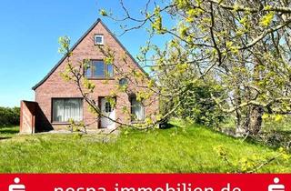 Einfamilienhaus kaufen in 25836 Osterhever, Gestaltungsfähiges Einfamilienhaus mit Garage auf großem Grundstück