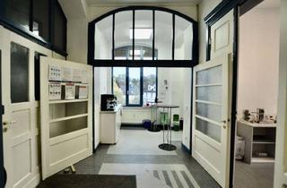 Büro zu mieten in Ostheimer Straße 43, 33034 Brakel, Arbeiten in historischer Brakeler Schule!120 m² Büroflächen im charmanten Altbau