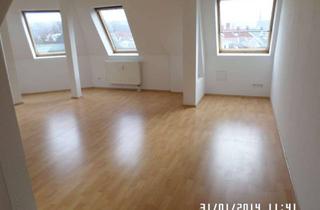 Wohnung mieten in Bosestr. 55, 08056 Mitte-Nord, Gut geschnittene und WG-geeignete Dachgeschoss-Wohnung wieder zu vermieten