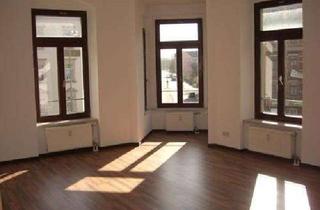 Wohnung mieten in Müllerstraße 26, 09113 Schloßchemnitz, Großzügige 2-Zimmer mit Wannenbad und Laminat im Zentrum