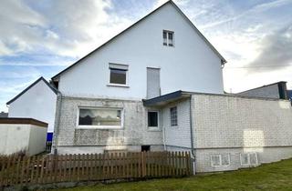 Einfamilienhaus kaufen in 57299 Burbach, Charmantes Einfamilienhaus mit Renovierungsbedarf