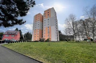 Wohnung kaufen in 66125 Saarbrücken, Eigentumswohnung mit Loggia in sehr gepflegtem Mehrfamilienhaus