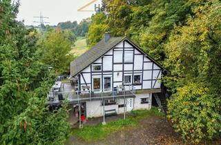 Haus kaufen in 51429 Bergisch Gladbach, Fachwerkhaus mit ca. 20.000 qm Grundstückin TOP-Lage am Schloss Bensberg