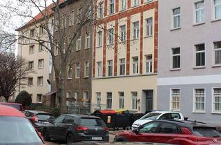 Wohnung kaufen in Theo-Neubauer-Straße, 99085 Krämpfervorstadt, vermietete Erdgeschosswohnung mit Terrasse und Kaminofen, gepflegtes 5-Familienhaus Krämpfervorstadt