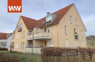 Wohnung kaufen in 01705 Freital, Eigennutzer aufgepassst! Attraktive Dachgeschoss-Eigentumswohnung mit TG-Stellplatz & Weitblick