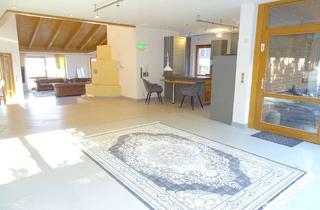 Villa kaufen in 35584 Wetzlar, Luxuriös ausgestattete Villa mit Pool, Sauna, Kamin und Solaranlage.