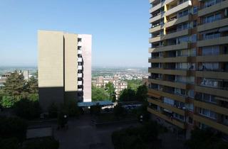 Wohnung kaufen in 69126 Emmertsgrund, Wohnen in Heidelberg mit 1970er Flair: moderne & sanierte 3-Zimmer Wohnung