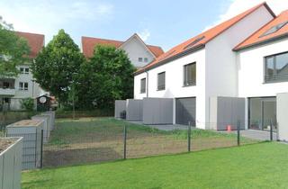 Haus kaufen in 74653 Künzelsau, Charmantes Reihenmittelhaus: Moderner Wohnkomfort in Bestlage