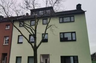 Wohnung kaufen in Neusser Straße 491, 41065 Lürrip, 5-Raum-Maisonette-Wohnung mit Einbauküche, Kamin + Stellplatz