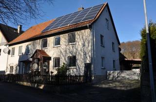 Doppelhaushälfte kaufen in 34414 Warburg, Doppelhaushälfte mit PV-Anlage und Carport in Warburg-Herlinghausen