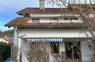 Doppelhaushälfte kaufen in 73087 Bad Boll, Für Kapitalanleger: Gepflegte Doppelhaushälfte mit 2 Wohneinheiten, Garage und schönem Außenbereich
