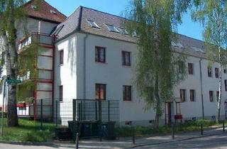 Garagen mieten in Tornower Str. 42/44, 16225 Eberswalde, Parkplatz zu vermieten!