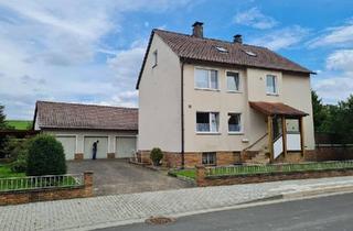 Haus kaufen in 37191 Katlenburg-Lindau, Katlenburg-Lindau - Zwei-Familienhaus mit großem Grundstück und 5 Garagen