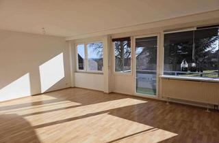 Wohnung kaufen in 72290 Loßburg, Lichtdurchflutete 4-Zimmer-Wohnung mit Süd-Balkon