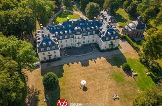 Wohnung kaufen in 40668 Meerbusch, Exklusive Wohnperle - 320 m² große Schlosswohnung mit einmaligem Parkanwesen