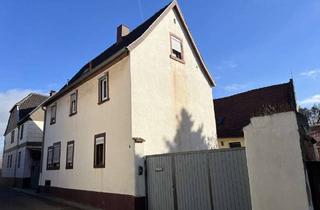 Einfamilienhaus kaufen in 67304 Eisenberg (Pfalz), Einfamilienhaus mit Nebengebäudein zentraler Lage von Eisenberg