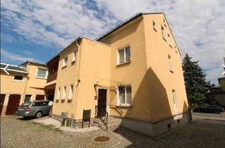 Haus kaufen in 09243 Niederfrohna, Niederfrohna - Freistehendes Wohnhaus mit 2 vermietet und einer freien Wohnung