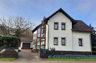 Einfamilienhaus kaufen in 98646 Hildburghausen, Hildburghausen - Einfamilienhaus mit Einliegerwohnung, freistehend, provisionsfrei