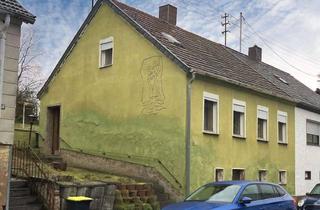Haus kaufen in 66450 Bexbach, Handwerkerhaus zum Sanieren mit hübschen Garten - Nähe Volkshaus