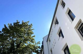 Wohnung kaufen in Gutenbergstrasse 23, 90766 Scherbsgraben / Billinganlage, ** NEU saniert & perfekter "neuer" AltbauCharme nahe Wiesengrund * 3 Zimmer ** ca 73 qm ** Balkon **