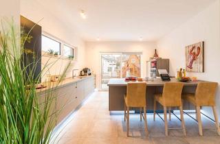 Villa kaufen in 36433 Bad Salzungen, Bad Salzungen - Wohnen mit Stil: Unsere Stadtvilla - Möbel und Küche als Geschenk dazu!