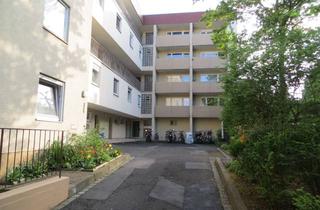 Wohnung kaufen in Heisenbergstraße 16, 97076 Lengfeld, Stilvolle, gepflegte 1-Zimmer-Wohnung mit Balkon und EBK in Würzburg