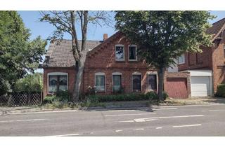 Anlageobjekt in 23758 Oldenburg in Holstein, Kapitalanlage: Mehrfamilienhaus + freies Grundstück