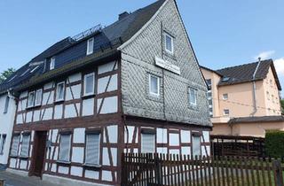 Haus kaufen in 09366 Stollberg, Stollberg (Erzgebirge) - Fachwerk Haus zu Verkaufen